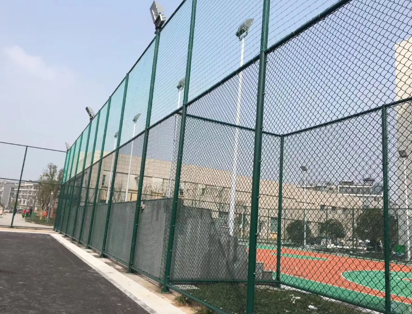 马尾球场护栏网